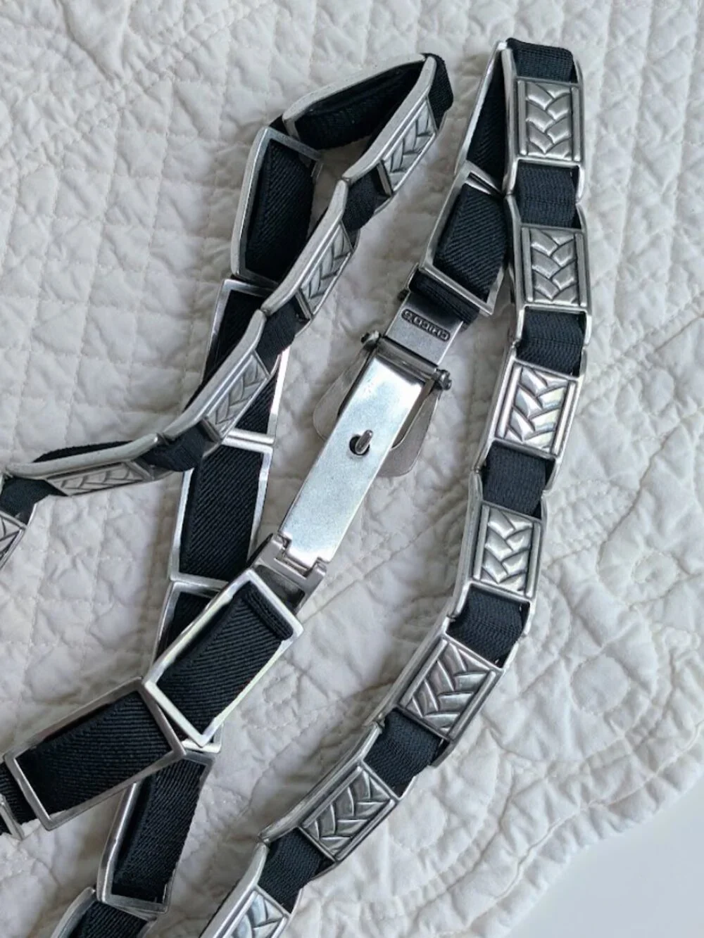 Vintage Chico's Rectangular Silver Metal Tile Concho Elastic Belt Fits 40-48